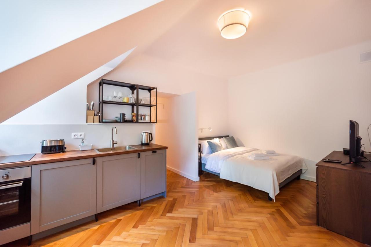 Comfortable Old Town Apartment Варшава Екстер'єр фото
